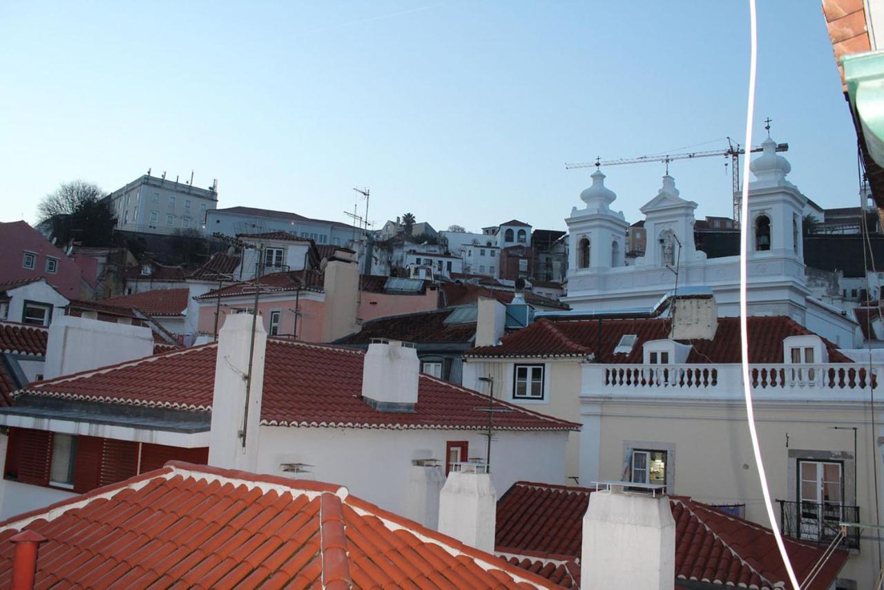 Stylish Lisbon Apartment In Alfama Extérieur photo
